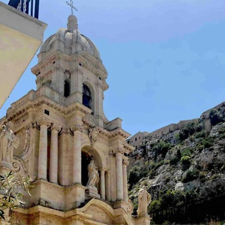 Intown - Dammuso In Pieno Centro Storico Villa Scicli Eksteriør billede